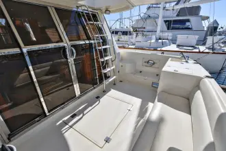 Thumbnail von Mckinna 57 Pilothouse Descompresión