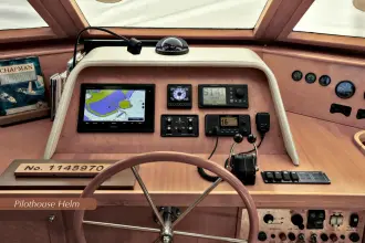 Thumbnail von Mckinna 57 Pilothouse Descompresión