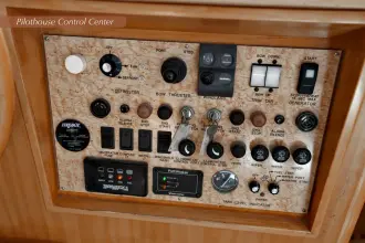 Thumbnail von Mckinna 57 Pilothouse Descompresión