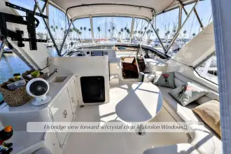 Thumbnail von Mckinna 57 Pilothouse Descompresión