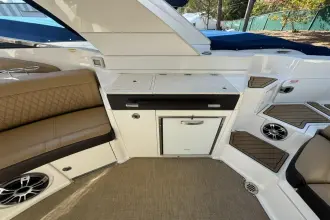 Thumbnail von Sea Ray SLX 350