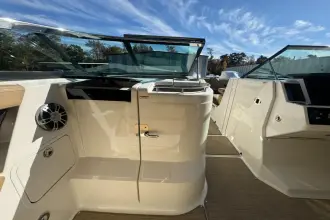 Thumbnail von Sea Ray SLX 350