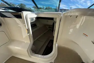 Thumbnail von Sea Ray SLX 350