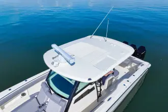Thumbnail von Boston Whaler 380 Outrage