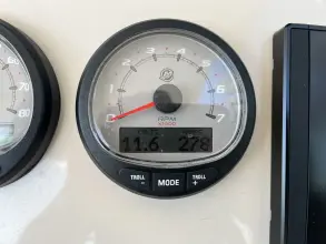 Thumbnail von Boston Whaler 270 Vantage