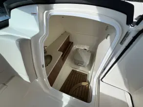 Thumbnail von Boston Whaler 270 Vantage