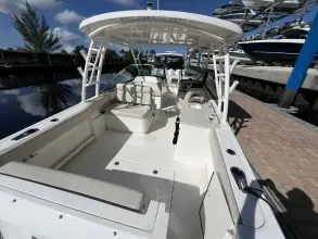 Thumbnail von Boston Whaler 270 Vantage