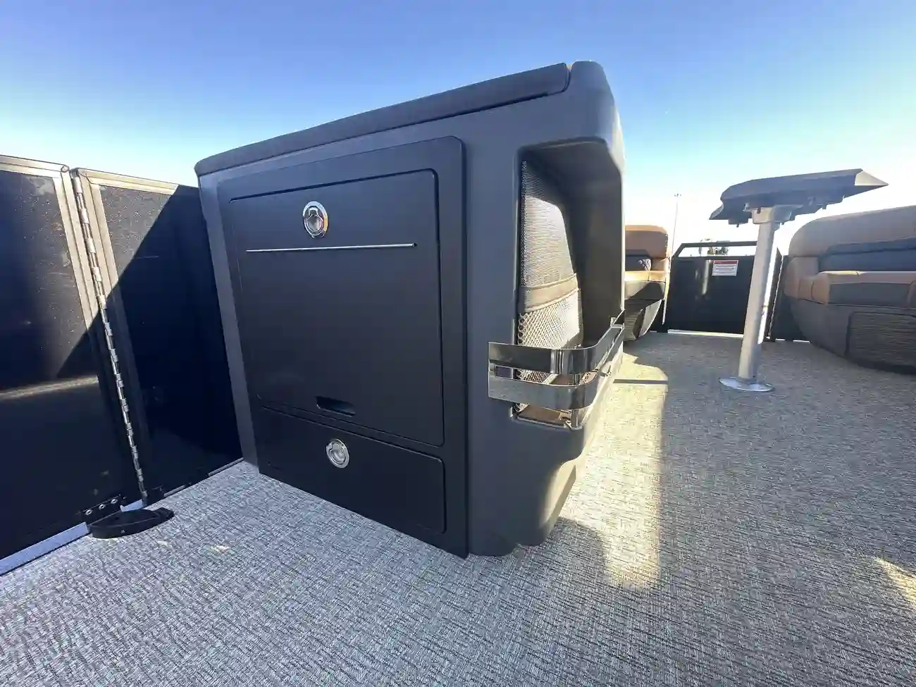 Thumbnail von Bennington M24