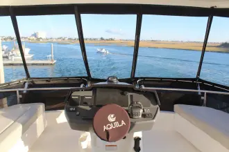 Thumbnail von Aquila 44 Yacht