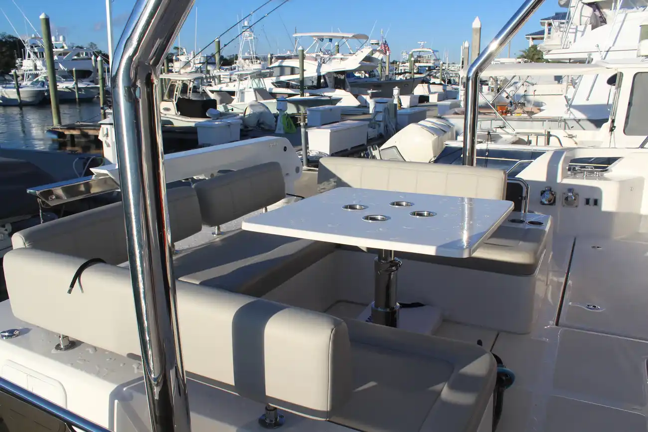 Thumbnail von アクイラ 44 ヨット