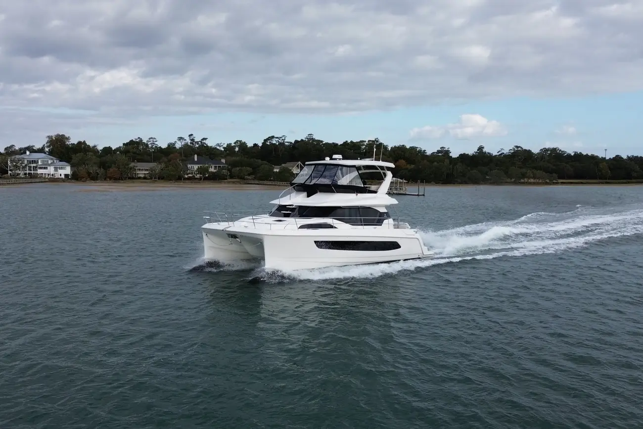 Thumbnail von アクイラ 44 ヨット