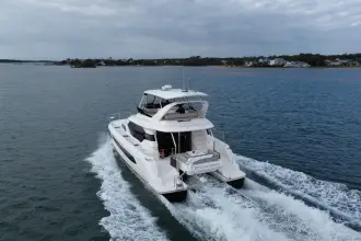 Thumbnail von Aquila 44 Yacht