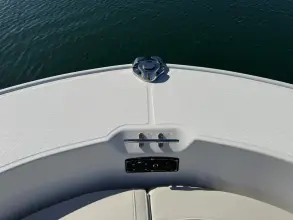 Thumbnail von Boston Whaler 210 Montauk