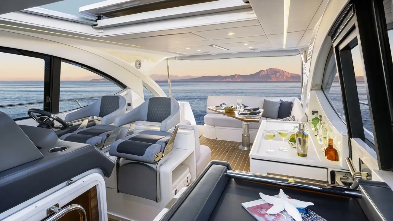 Thumbnail von Riviera 4300 Sports Express