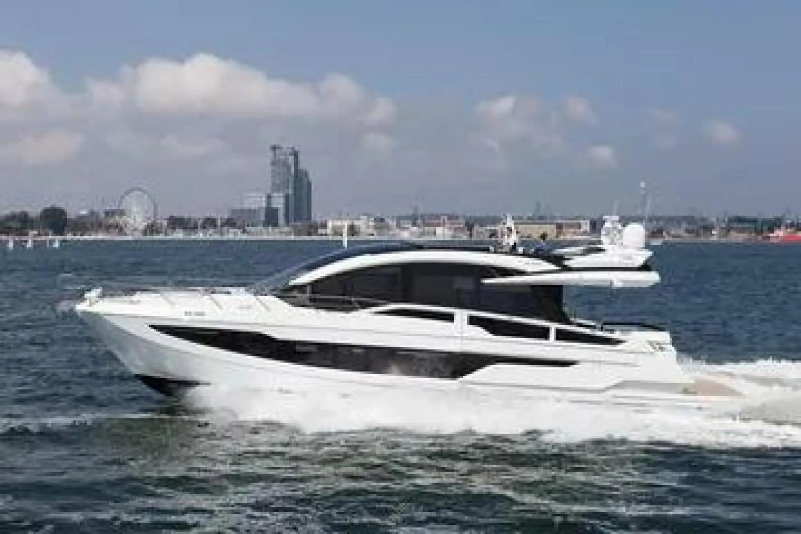 Galeon 650 SKY