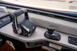 Thumbnail von シー・レイ 370 サンダンサー Nauti Tiger