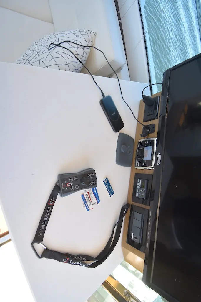 Thumbnail von Cruisers Yachts 50 Cantius