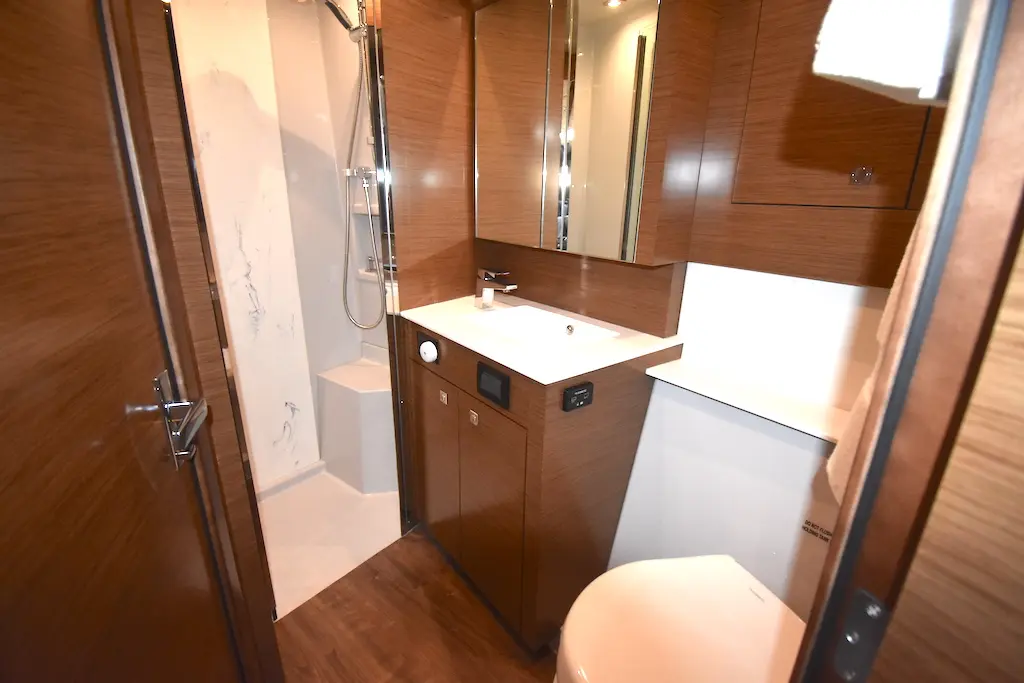 Thumbnail von Cruisers Yachts 50 Cantius