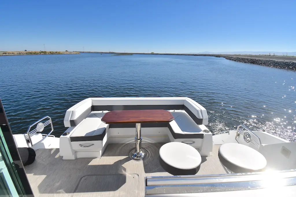 Thumbnail von Cruisers Yachts 50 Cantius