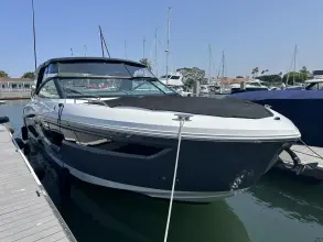 Thumbnail von Cruisers Yachts 38 GLS OB