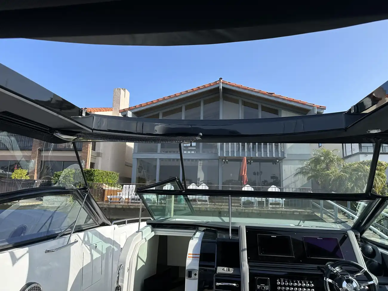 Thumbnail von Cruisers Yachts 38 GLS OB