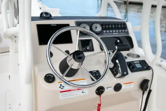 Thumbnail von Boston Whaler 210 Montauk