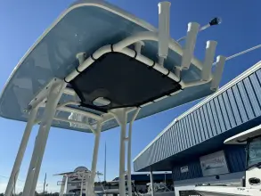 Thumbnail von Boston Whaler 210 Montauk