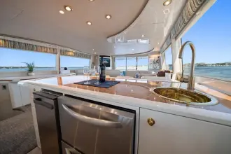 Thumbnail von Lazzara Yachts 76 Моторная Яхта