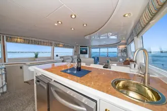 Thumbnail von Lazzara Yachts 76 Моторная Яхта