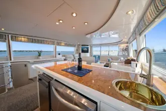 Thumbnail von Lazzara Yachts 76 Моторная Яхта