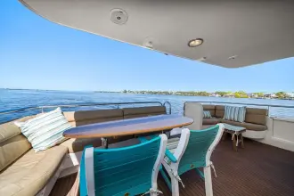 Thumbnail von Lazzara Yachts 76 Моторная Яхта