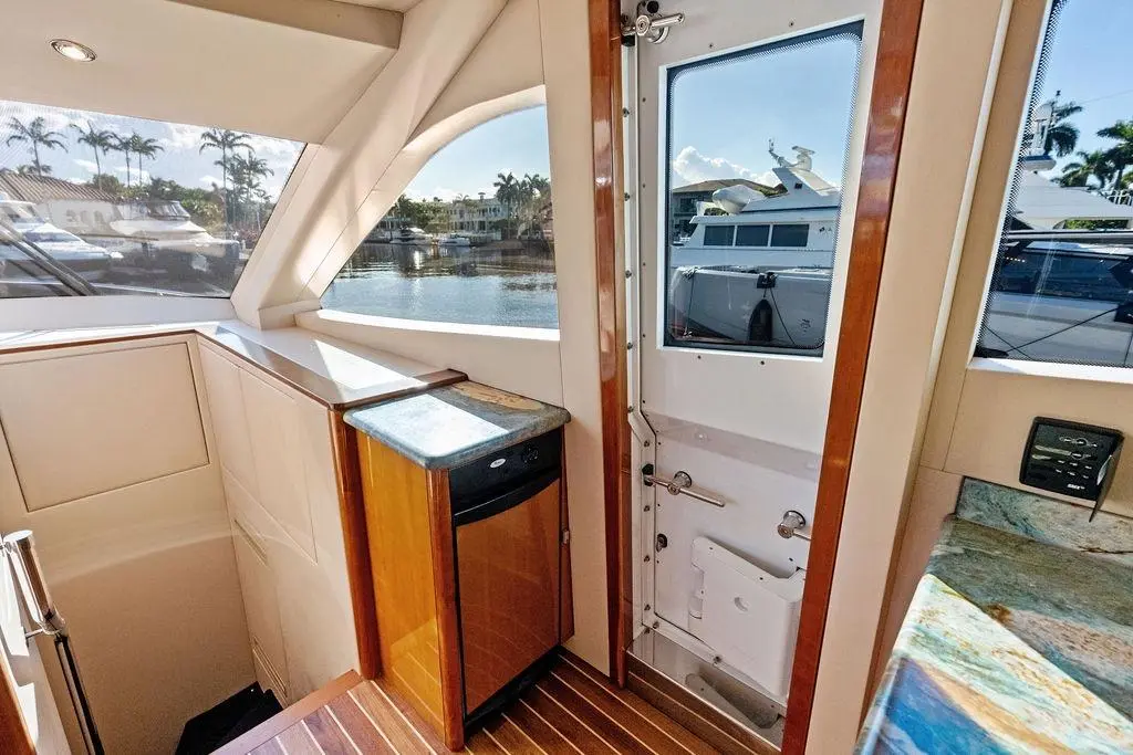 Thumbnail von Hatteras 64 Motor-Yacht