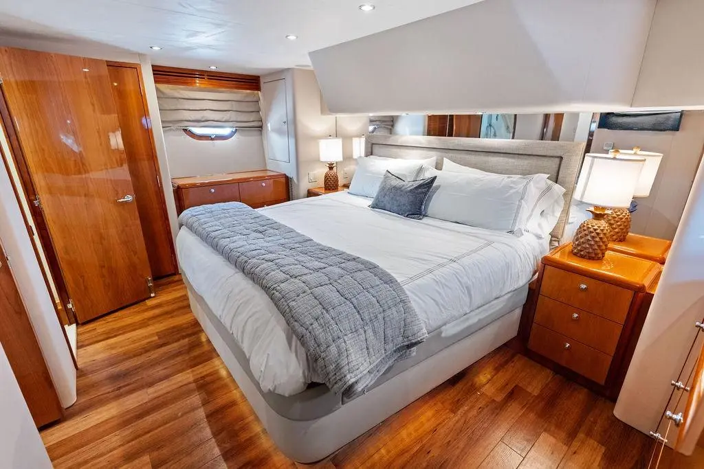 Thumbnail von Hatteras 64 Motor-Yacht