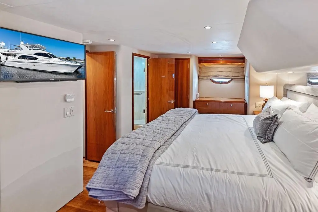 Thumbnail von Hatteras 64 Motor-Yacht