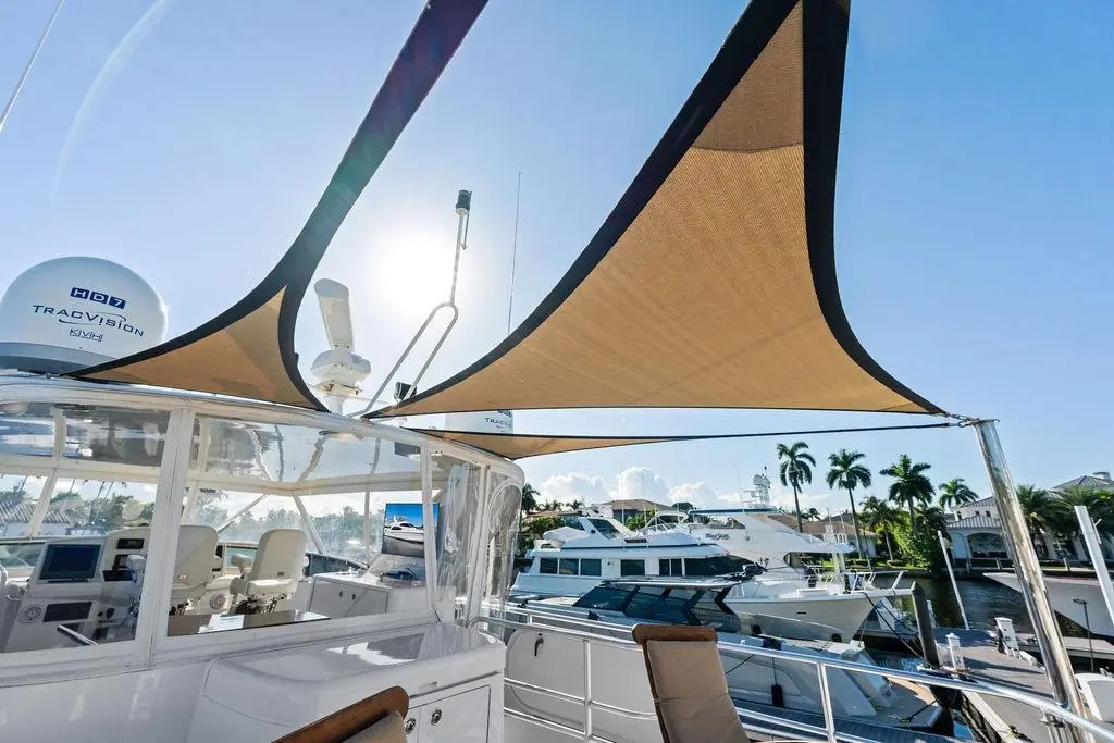 Thumbnail von Hatteras 64 Motor-Yacht