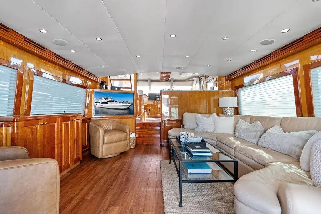 Thumbnail von Hatteras 64 Motor-Yacht