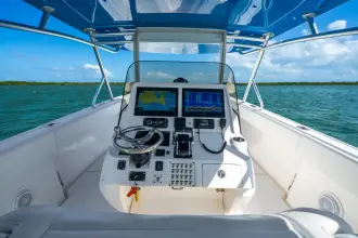 Thumbnail von Intrepid 400 Cuddy