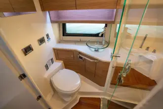 Thumbnail von Boston Whaler 365 Conquest