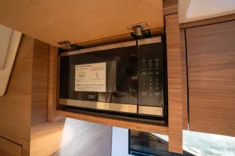 Thumbnail von Boston Whaler 365 Conquest