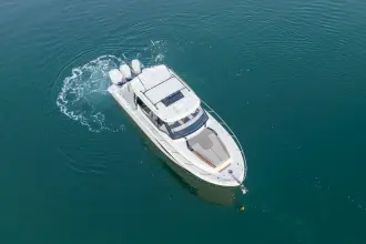 Thumbnail von Boston Whaler 365 Conquest