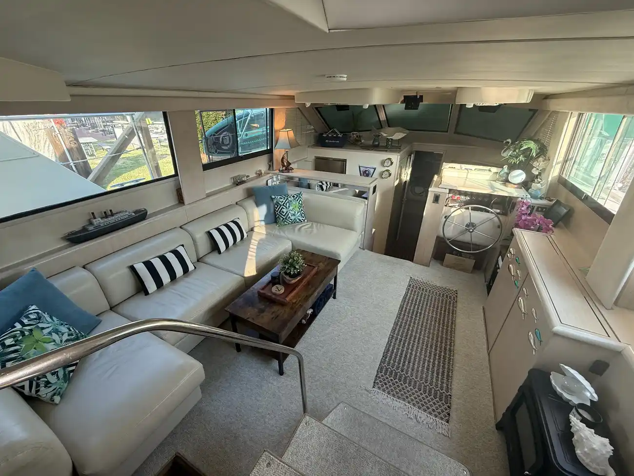 Thumbnail von Hatteras 52 Convertible