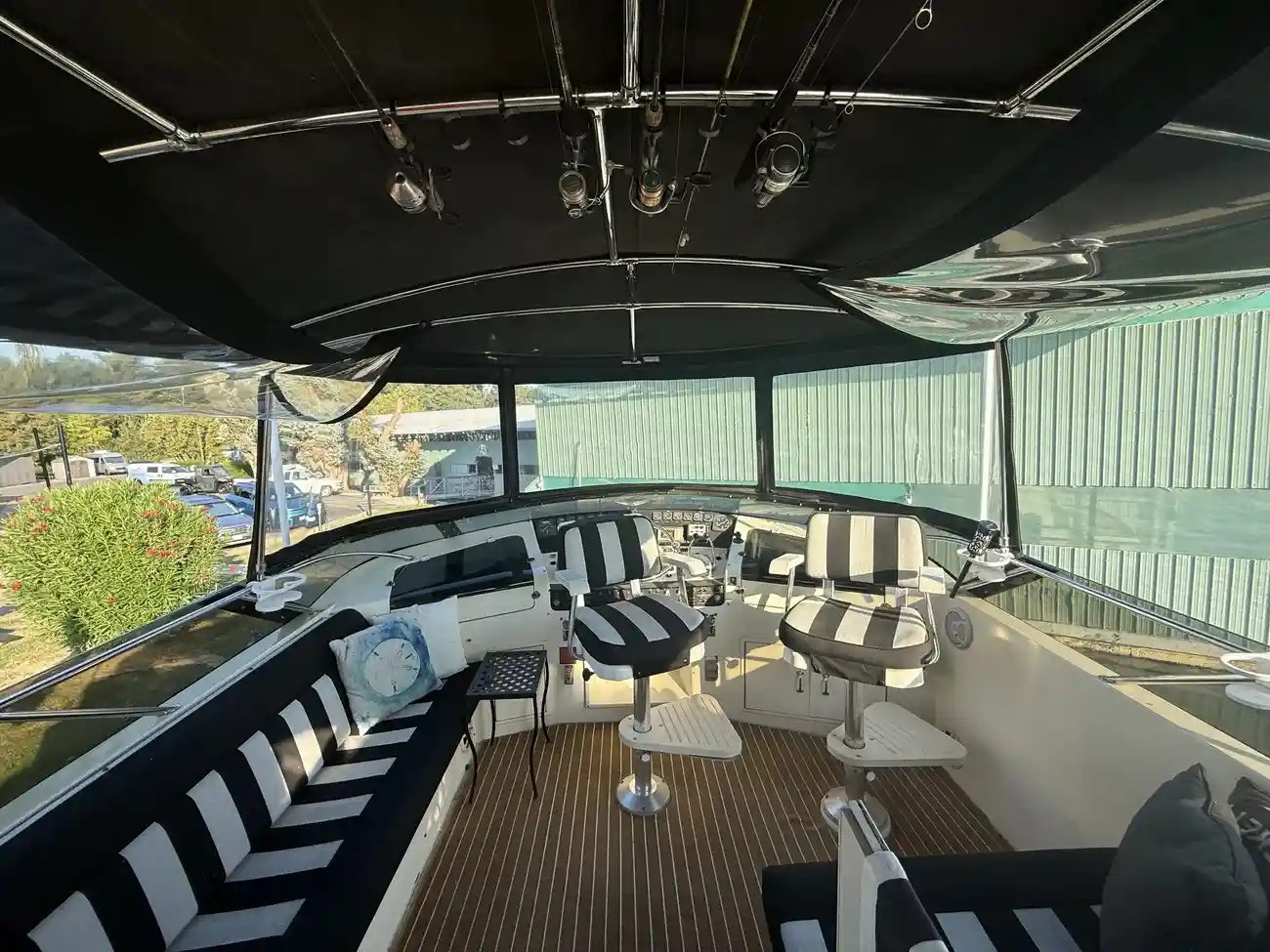Thumbnail von Hatteras 52 Convertible