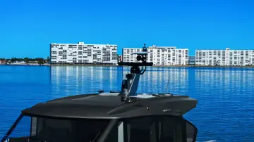 Thumbnail von Azimut Seadeck 6