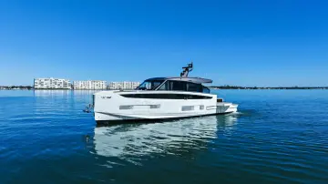 Thumbnail von Azimut Seadeck 6