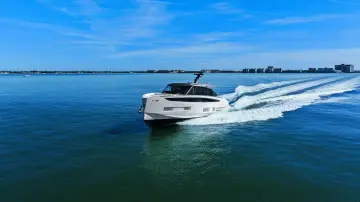 Thumbnail von Azimut Seadeck 6