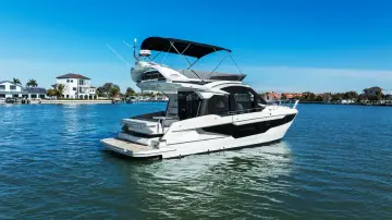 Thumbnail von Galeon 400 FLY