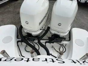 Thumbnail von Boston Whaler 270 Vantage