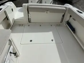 Thumbnail von Boston Whaler 270 Vantage