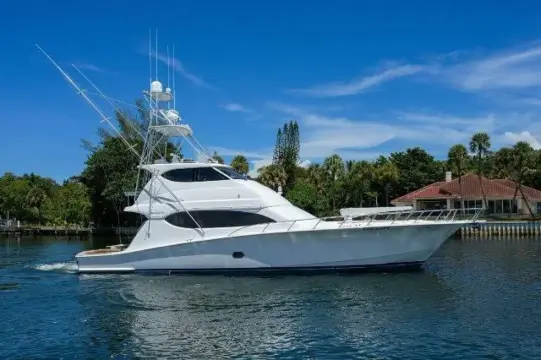 Hatteras 68 Convertible