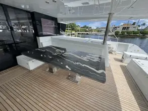 Lagoon 630